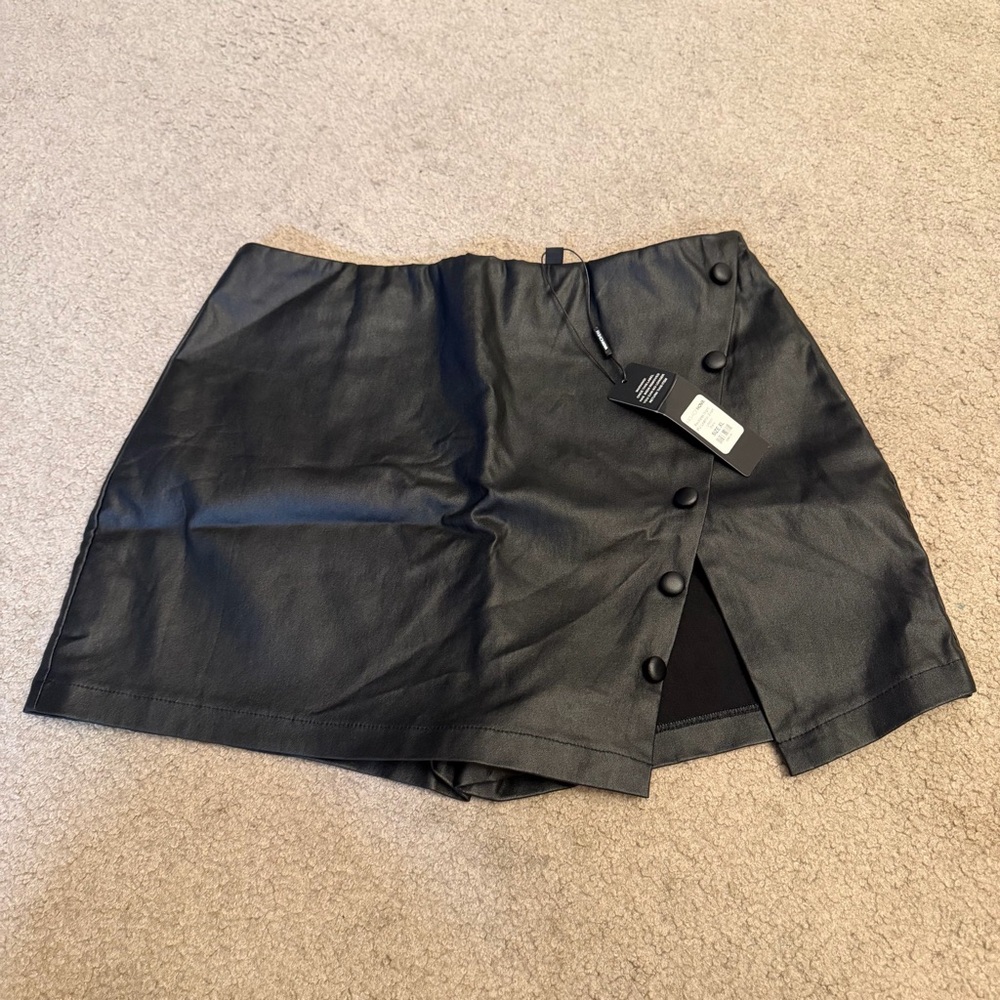 FASHION NOVA SKIRT! ✨
